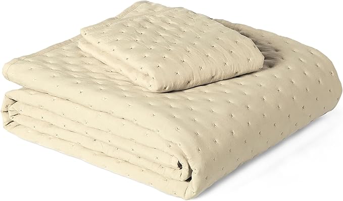 Amazon Basics Brushed Microfiber Quilt Set, Extra Soft by AmazonBasics