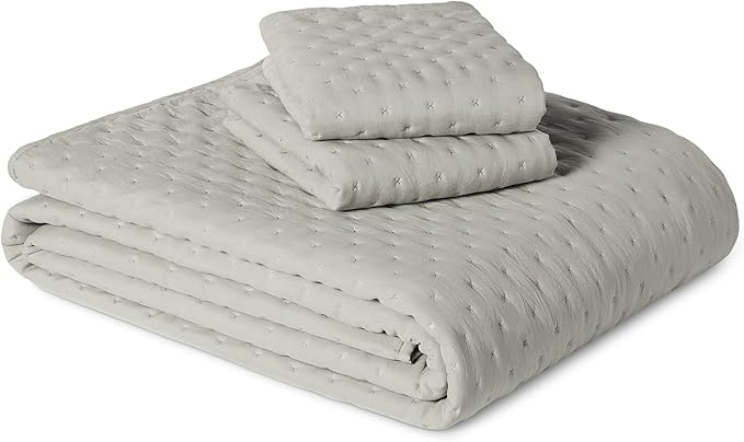 Amazon Basics Brushed Microfiber Quilt Set, Extra Soft by AmazonBasics