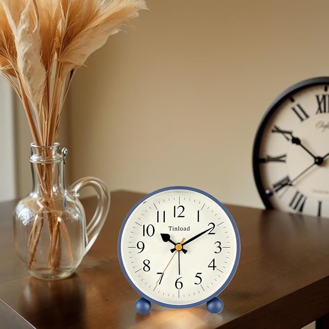 4.5" Vintage Retro Analog Alarm Clock, Super Silent Non Ticking Small Clock - Image 3