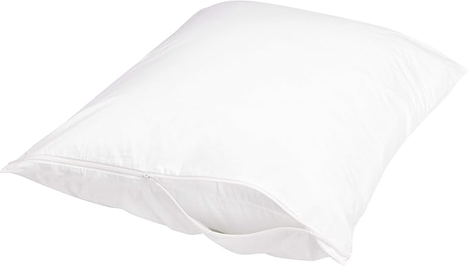 Amazon Basics Standard Pillowcase by AmazonBasics