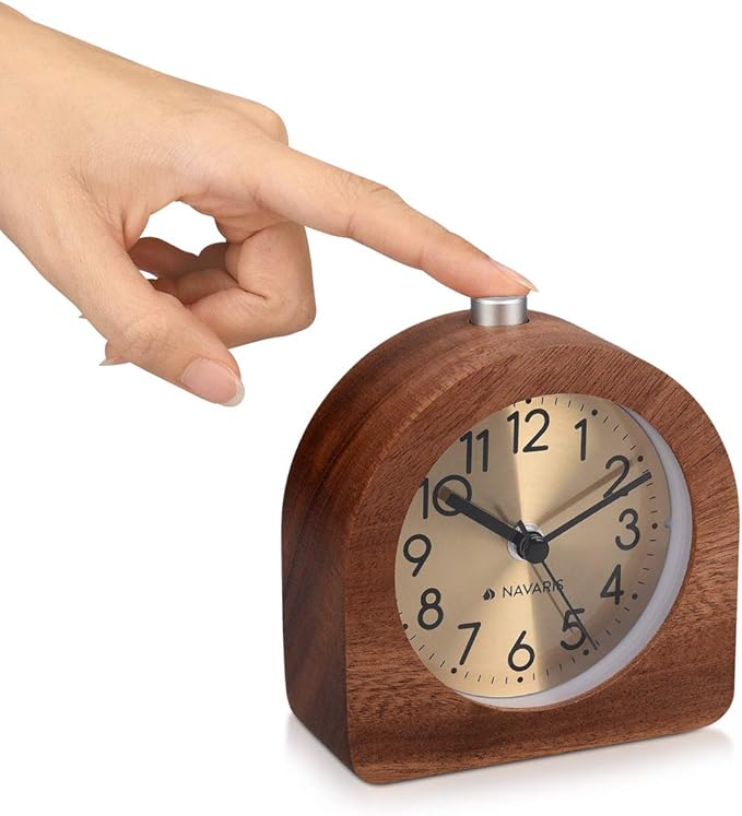 Navaris Wood Analog Alarm Clock - Image 6