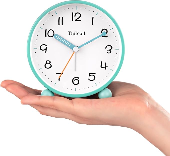 4.5" Antique Retro Analog Alarm Clock, Small Silent Battery Operated Clock - Image 3