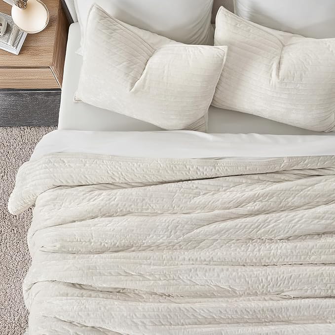 EVERGRACE Velvet Quilt Set King Size, Luxurious Soft Striped Channel Bedding Set - Image 3
