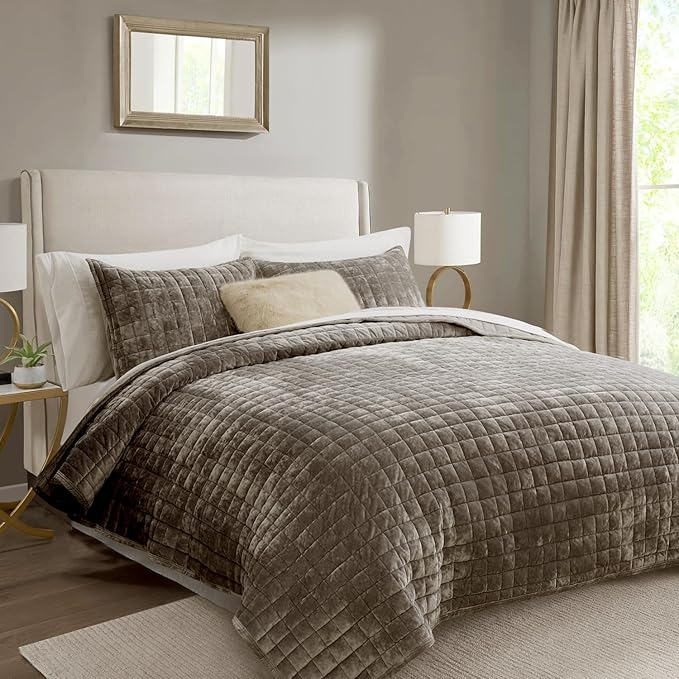 RECYCO Luxury Velvet Quilt Set, California King 118'' x 106'' Oversized - Image 3