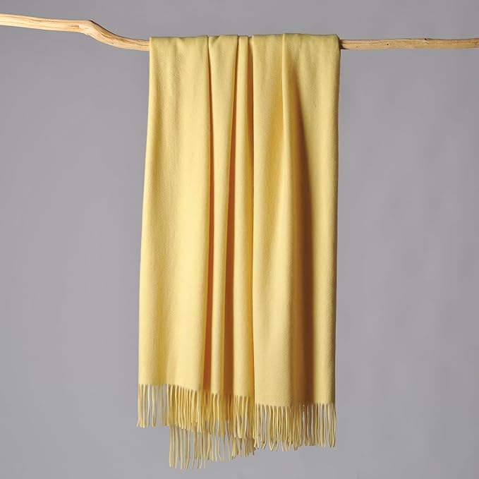 CUDDLE DREAMS Premium Cashmere Throw Blanket by CUDDLEDREAMS