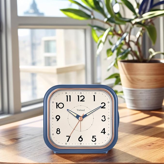 4.5" Vintage Retro Analog Alarm Clock, Super Silent Non Ticking Clock - Image 8