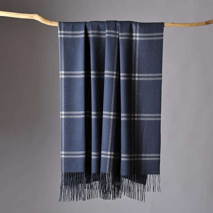 CUDDLE DREAMS Premium Cashmere Throw Blanket by CUDDLEDREAMS