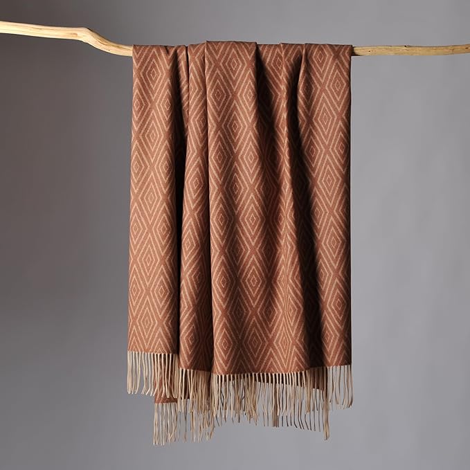 CUDDLE DREAMS Premium Cashmere Throw Blanket by CUDDLEDREAMS