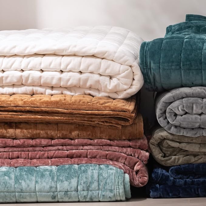 RECYCO Luxury Velvet Quilt Set King Size, Lightweight Velvet Comforter Set - Image 6