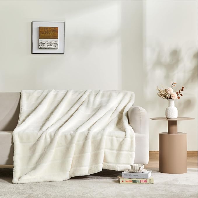 Sophia & William Throw Blanket for Couch Sofa by SophiaWilliam