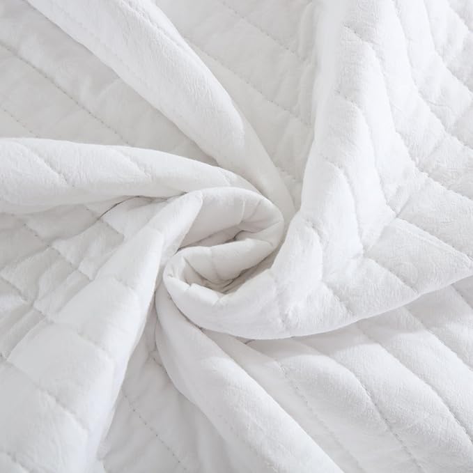 MarCielo 3-Piece 100% Cotton White Striped Quilt Set - Image 4