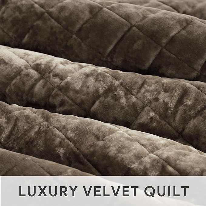 RECYCO Luxury Velvet Quilt Set, California King 118'' x 106'' Oversized - Image 5