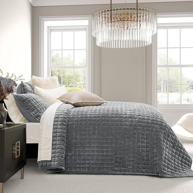RECYCO Luxury Velvet Quilt Set King Size, Lightweight Velvet Comforter Set - Image 3