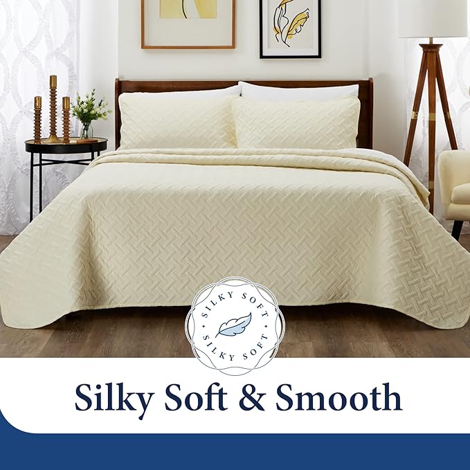 Cosy House Collection Luxury Rayon Derived from Bamboo 3-Piece Quilt Set - Image 2