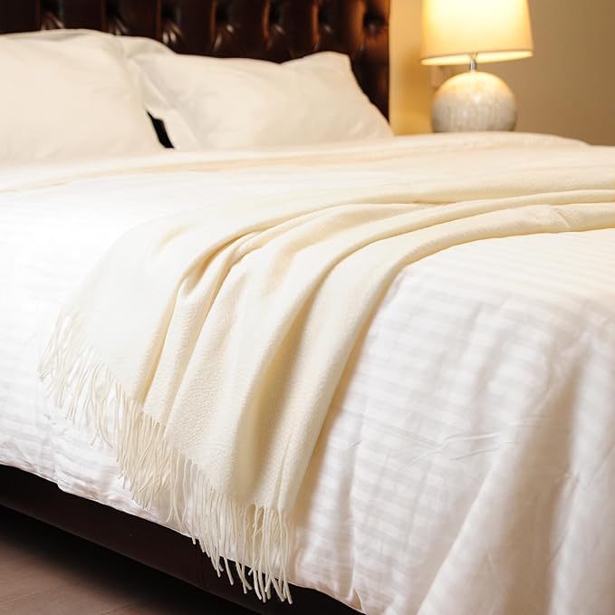 CUDDLE DREAMS Premium Cashmere Throw Blanket - Image 6