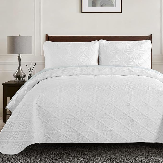 Yiran Quilt Queen Size Bedding Set White Bedspreads Embossed Diamond Pattern 3 by Yiran