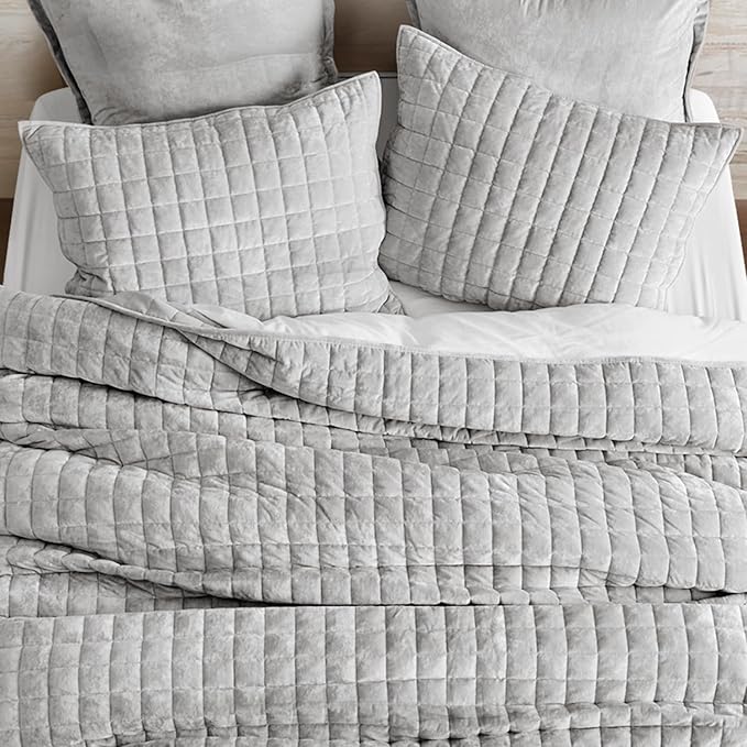 RECYCO Luxury Velvet Quilt Set King Size Bedding Sets, Ultra Soft Velvet - Image 3