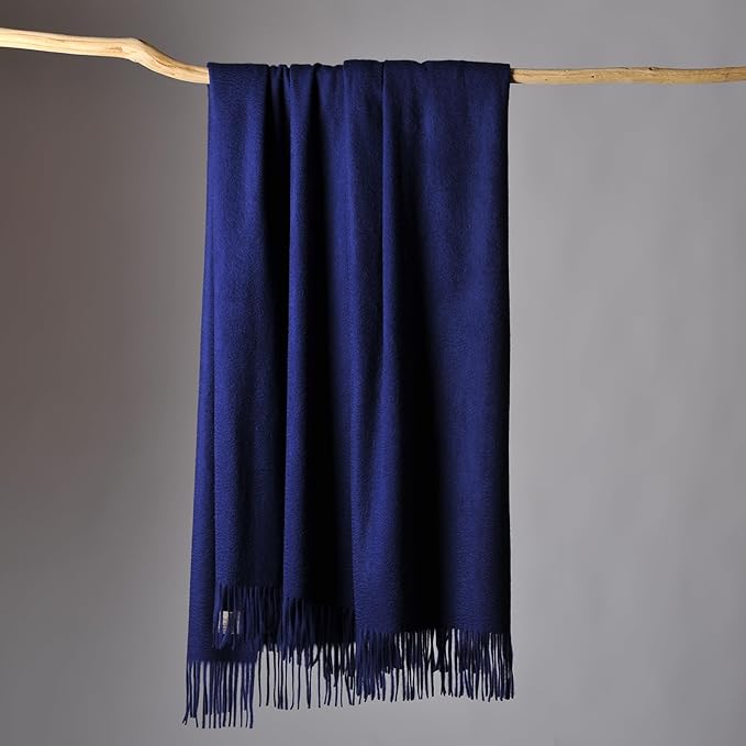 CUDDLE DREAMS Premium Cashmere Throw Blanket by CUDDLEDREAMS