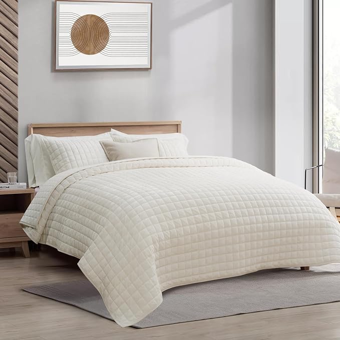 RECYCO Luxury Velvet Quilt Set, California King 118'' x 106'' Oversized - Image 2