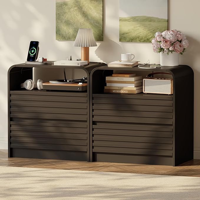 24" Wide Modern Fluted Nightstand by METOTI