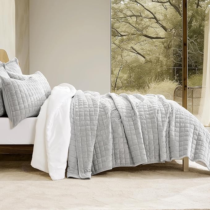 RECYCO Luxury Velvet Quilt Set King Size Bedding Sets, Ultra Soft Velvet - Image 2
