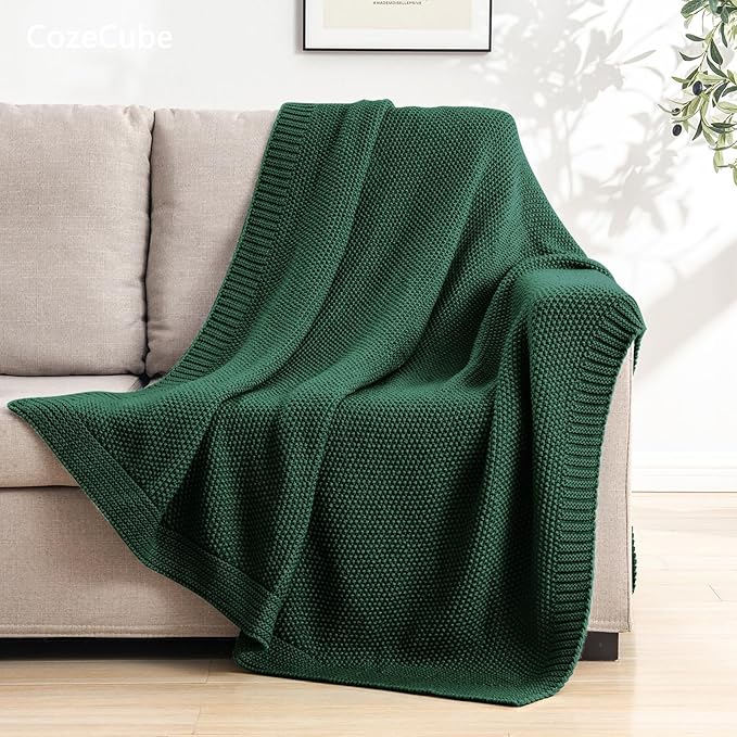 CozeCube Christmas Green Throw Blanket - Image 5