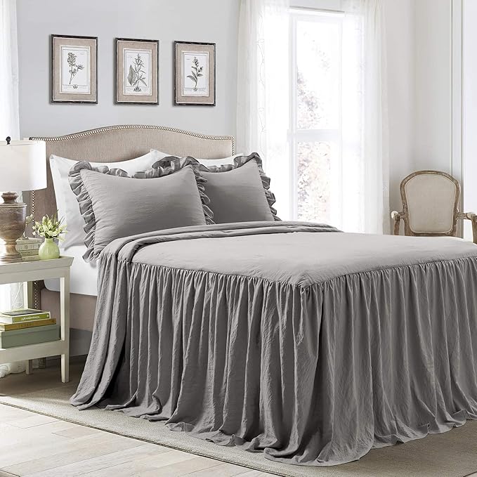 Lush Decor Ruffle Skirt Bedspread Set by LushDecor