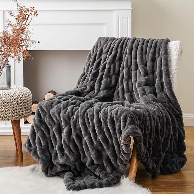 BATTILO HOME Luxury Faux Fur Blanket - Image 8