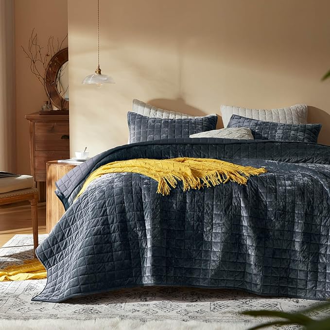 LEAONME Velvet Quilt King Size-98''x106'', Lightweight Navy Blue Velvet by LEAONME