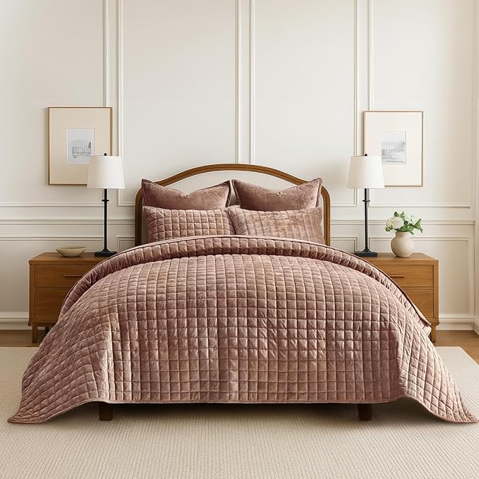 RECYCO Luxury Velvet Quilt Queen Size Bedding Set, Ultra Soft Velvet Comforter by RECYCOHOMECOLLECTION
