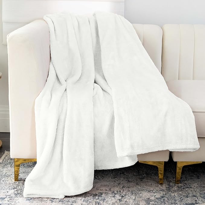 Nicole Miller Oversized Plush Fleece Throw Blanket – Ultra Soft, Lightweight & by NicoleMiller