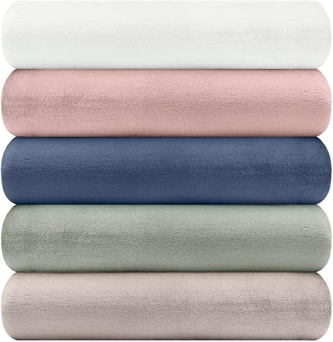 Nicole Miller Oversized Plush Fleece Throw Blanket – Ultra Soft, Lightweight & - Image 3