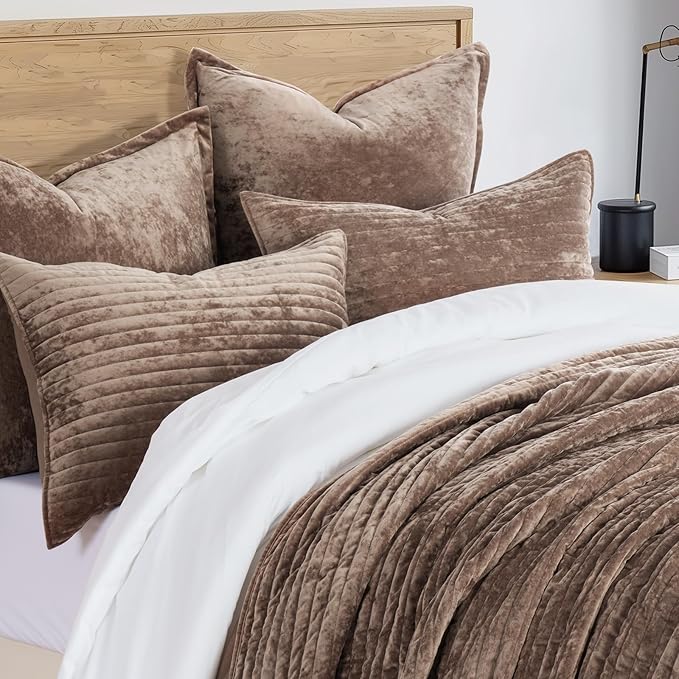 EVERGRACE Velvet Quilt Set King Size, Luxurious Soft Striped Channel Bedding Set - Image 4