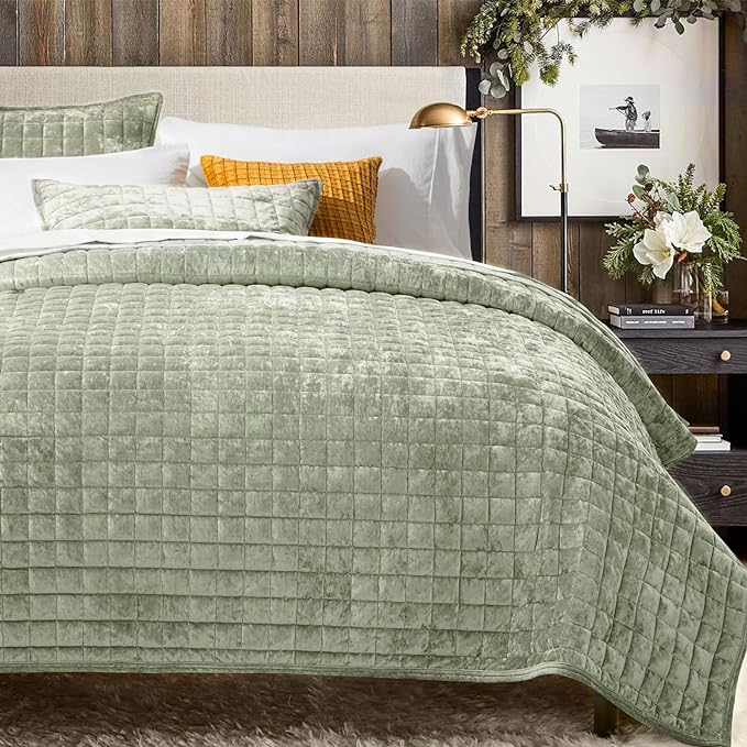 RECYCO Luxury Velvet Quilt Set King Size Bedding Sets, Ultra Soft Velvet by RECYCOHOMECOLLECTION