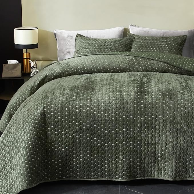 Powdion Velvet Quilt Queen Size, Oversized Bedspread Quilted Bedding Set by POWDION