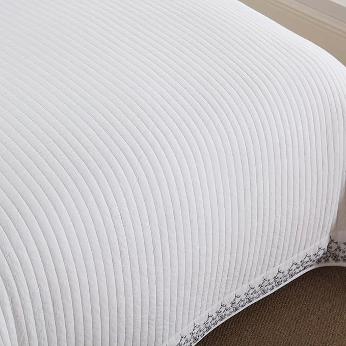 MarCielo 3-Piece 100% Cotton White Striped Quilt Set - Image 7