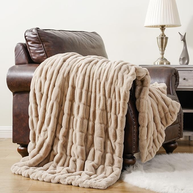 BATTILO HOME Luxury Faux Fur Throw Blanket - Image 4