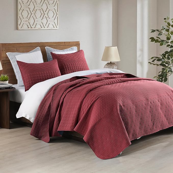 HORIMOTE HOME Burgundy Red King Size Quilt Set - Image 4