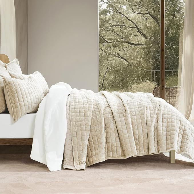 RECYCO Luxury Velvet Quilt Set King Size Bedding Sets, Ultra Soft Velvet - Image 2