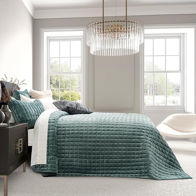RECYCO Luxury Velvet Quilt Set Full Queen Size, Lightweight Velvet Comforter Set - Image 3