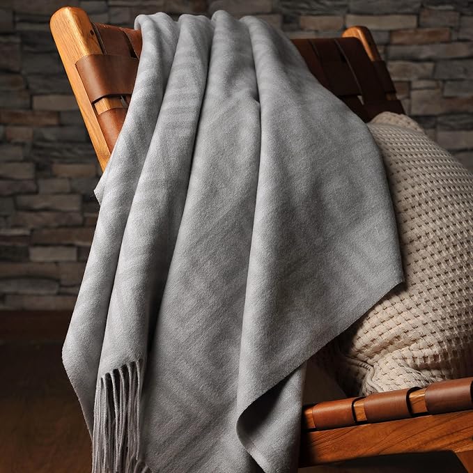CUDDLE DREAMS Premium Cashmere Throw Blanket - Image 9