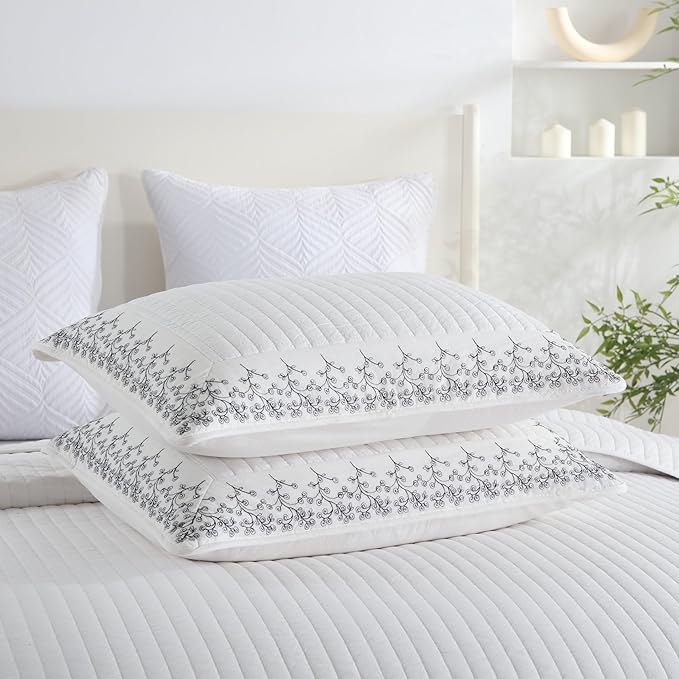 MarCielo 3-Piece 100% Cotton White Striped Quilt Set - Image 6