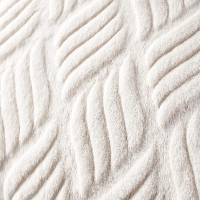 BATTILO HOME White Faux Fur Throw Blanket - Image 5