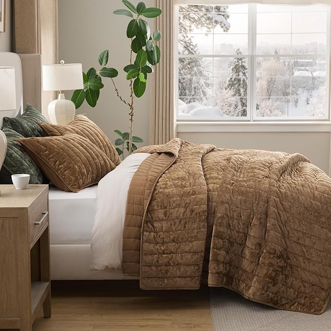 Bedsure Velvet Quilt Queen Size Set - Image 8