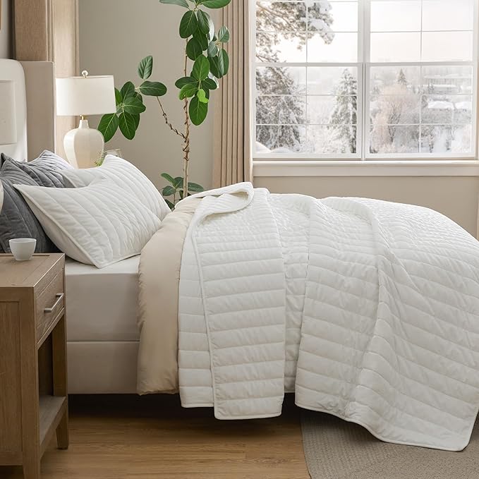 Bedsure Velvet Quilt King Size Set - Image 8
