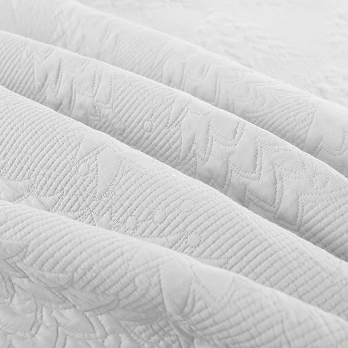 MarCielo 3-Piece Christmas Quilt 100% Cotton Oversized Bedspread Lightweight - Image 7