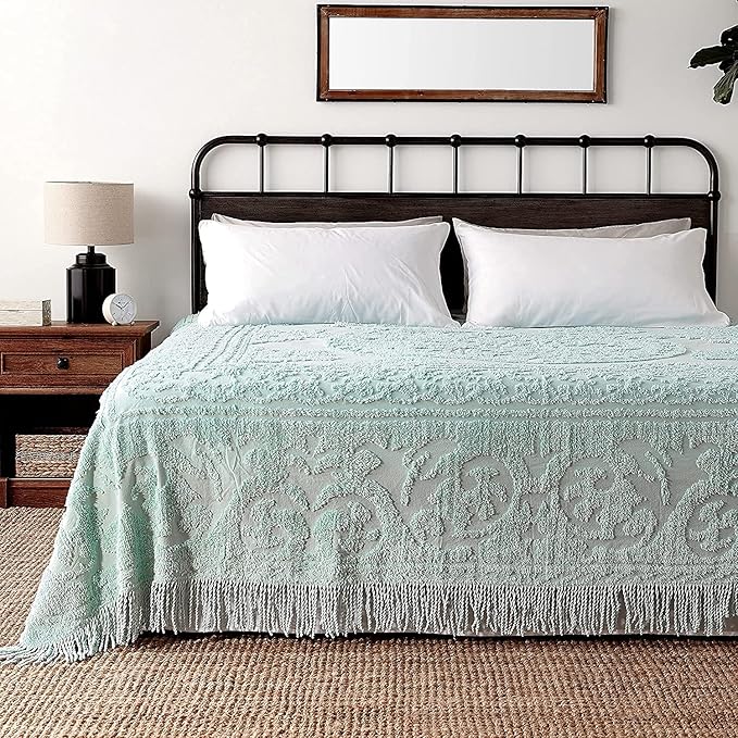 Beatrice Home Fashions Medallion Chenille Bedspread - Image 4