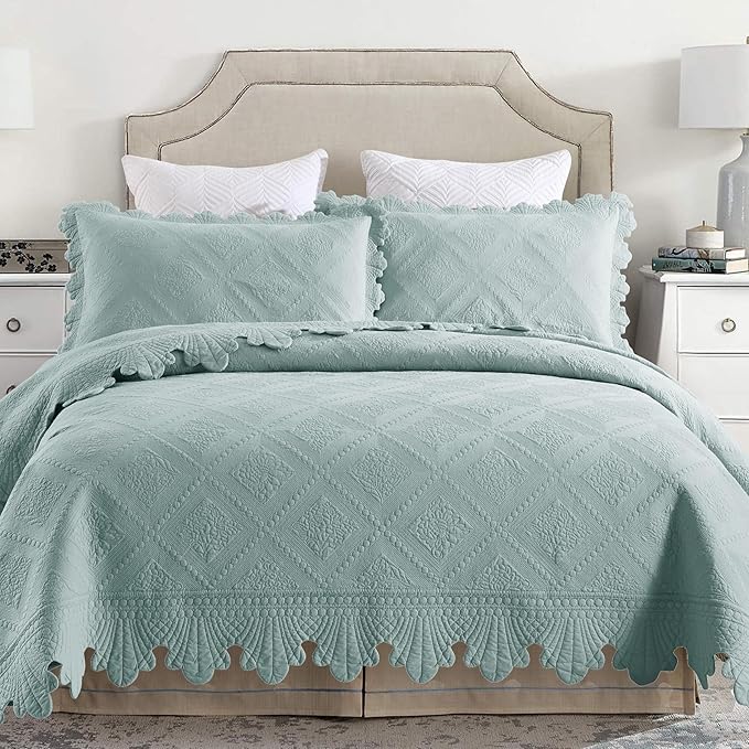 MarCielo 3-Piece 100% Cotton Oversized Bedspread Lightweight Quilt Coverlet by MarCielo