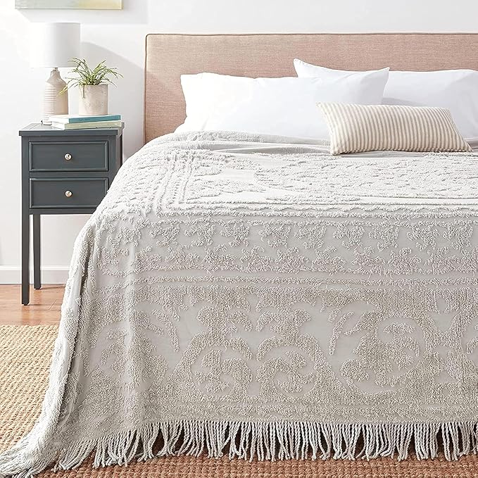 Beatrice Home Fashions Medallion Chenille Bedspread - Image 4