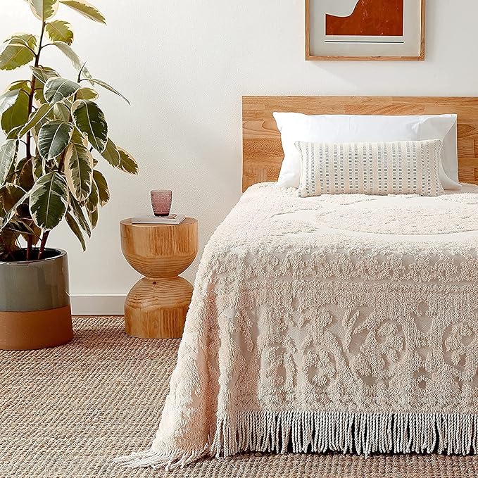 Beatrice Home Fashions Medallion Chenille Bedspread - Image 4